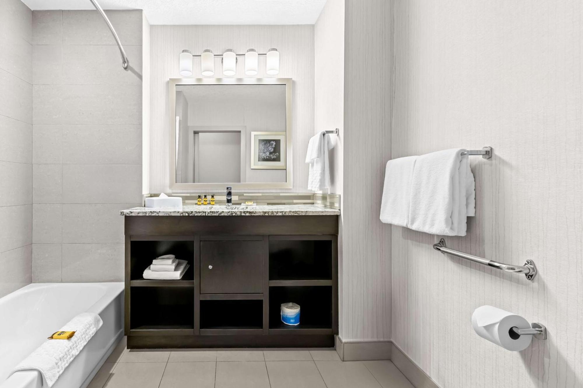 Best Western Plus Airdrie Gateway מראה חיצוני תמונה